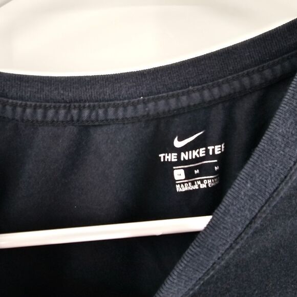 Nike crop top tshirt medium black logo swoosh - Picture 3 of 3